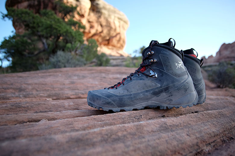 Arctery'x Bora2 Mid GTX Hiking Boots