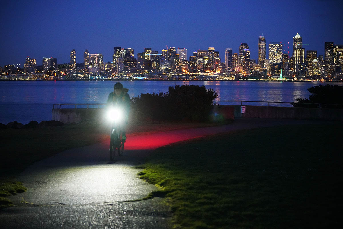 Bike light (Seattle skyline)