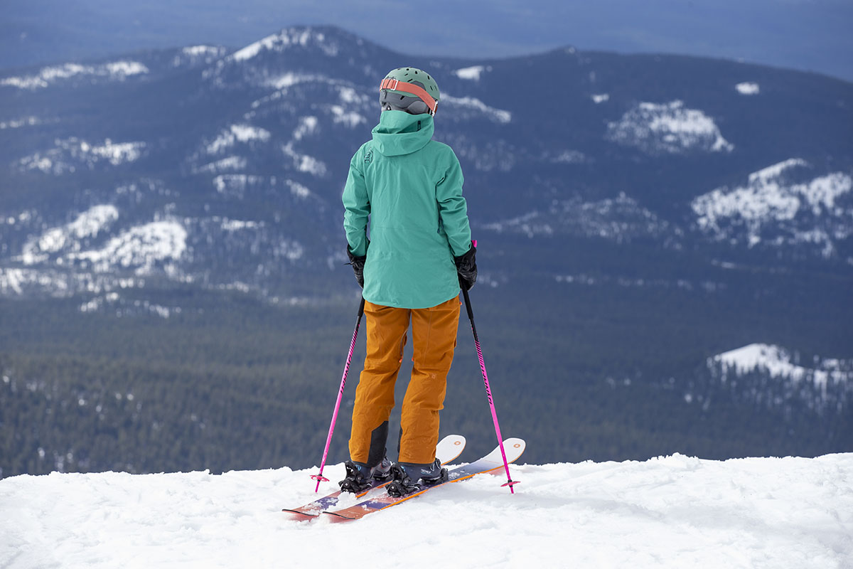 Intermediate skis (Blizzard Sheeva 10 overlooking mountains)