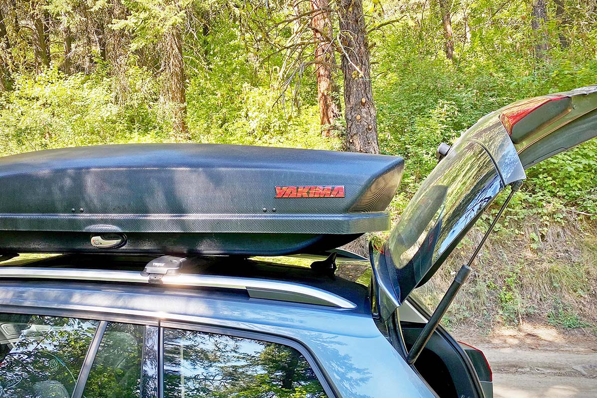 Rooftop cargo box hatch clearance (Yakima SkyBox 16 Carbonite)