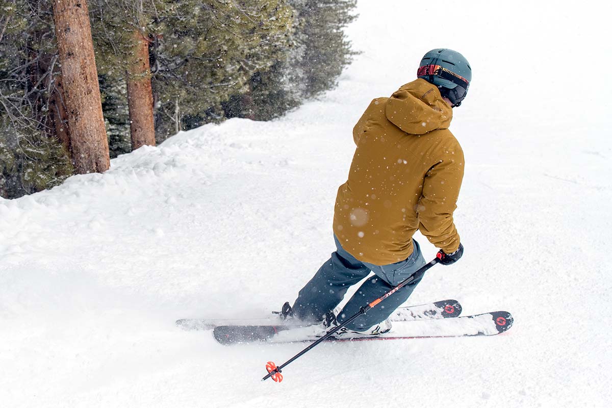 Arc'teryx Macai ski jacket (skiing from behind)