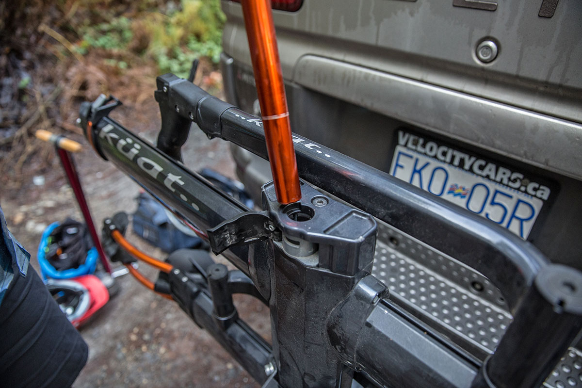 Kuat NV 2.0 hitch bike rack (inserting Trail Doc into rack)
