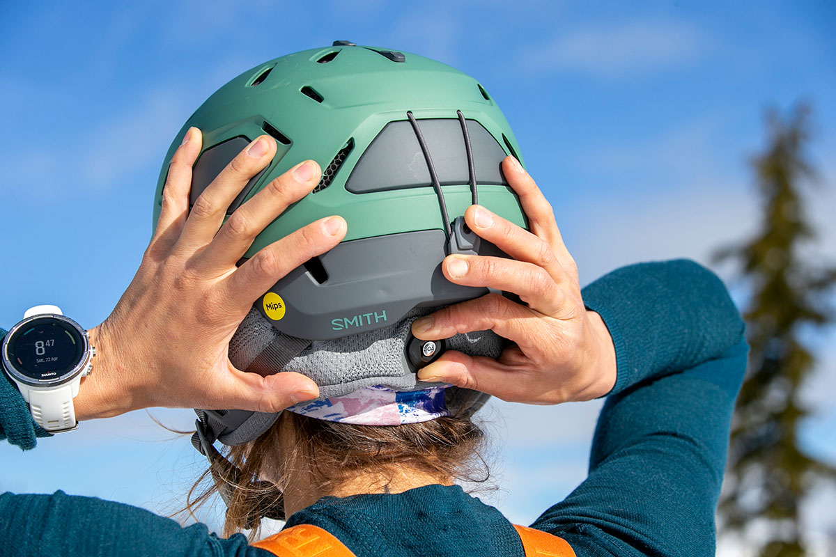 Smith Nexus MIPS helmet (adjusting Boa dial)