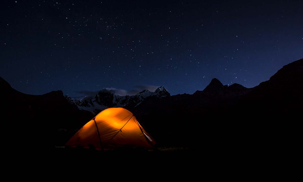 Cordillera Huayhuash (tent at night)