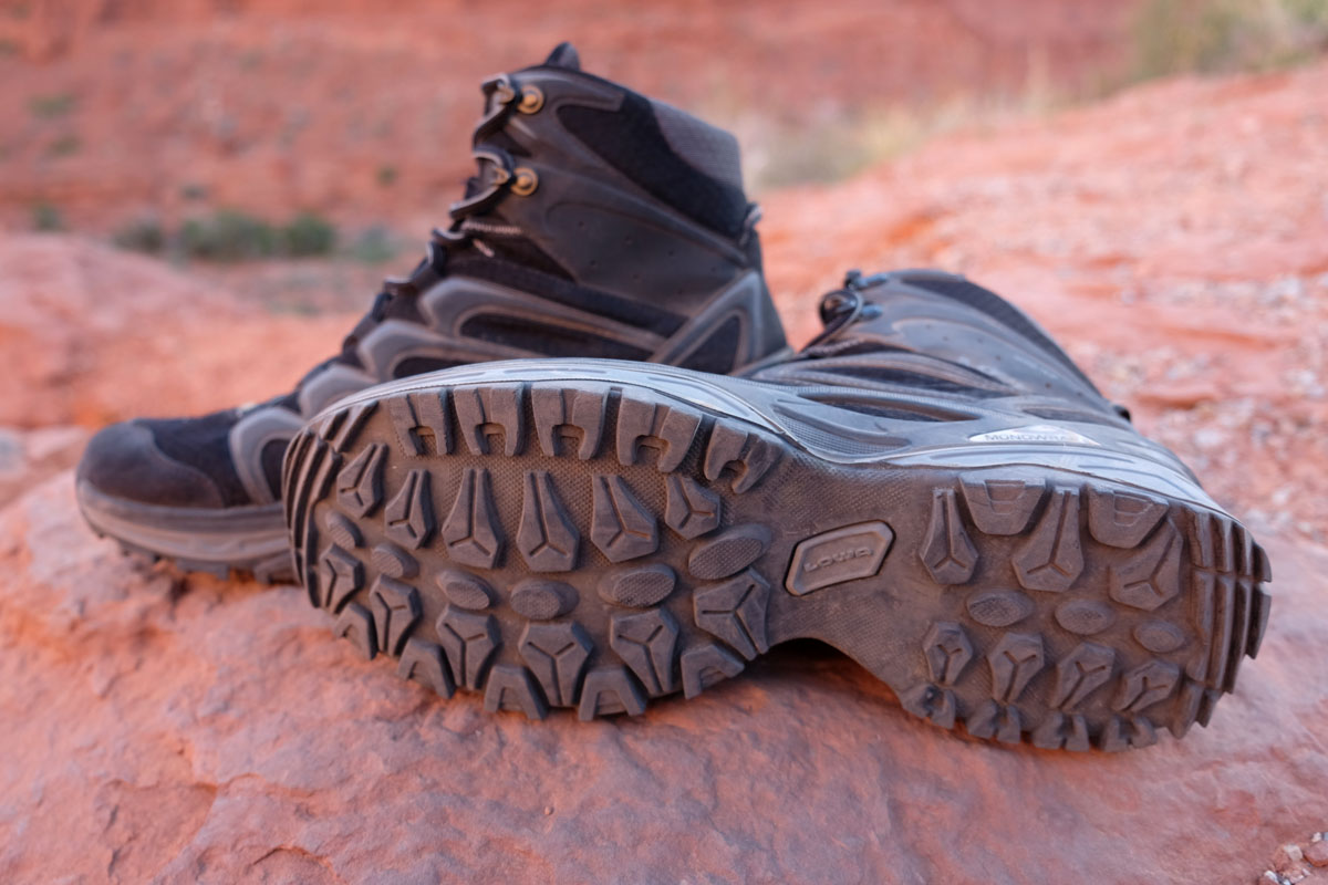 Lowa Innox GTX Mid hiking boots sole