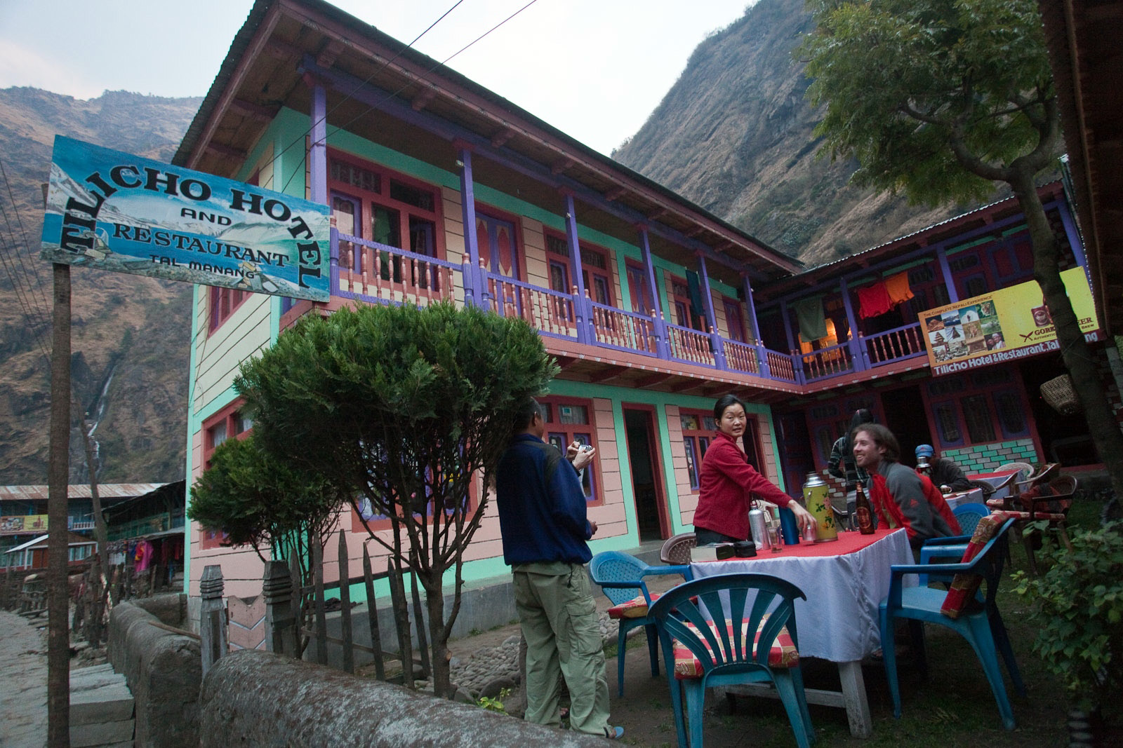 A teahouse on the Annapurna Circuit | Flickr Credit: Greg Willis