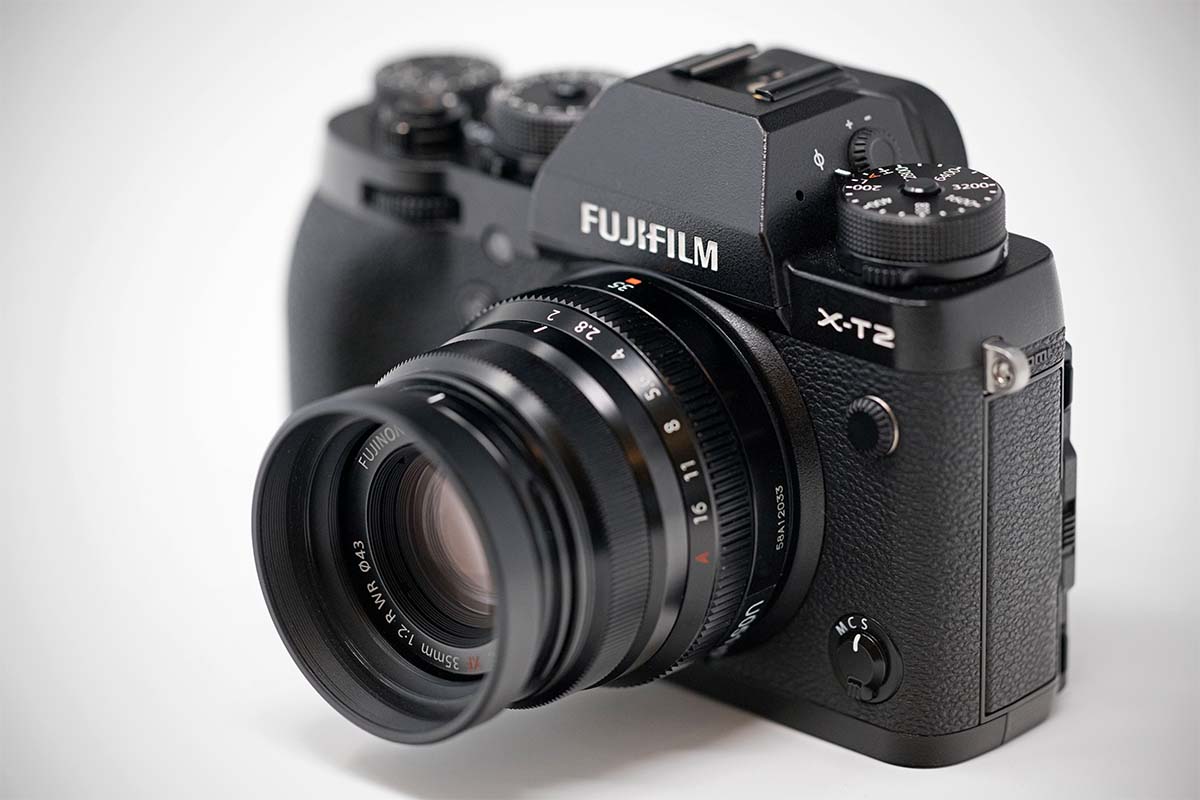 Fujifilm X-T2 mirrorless camera