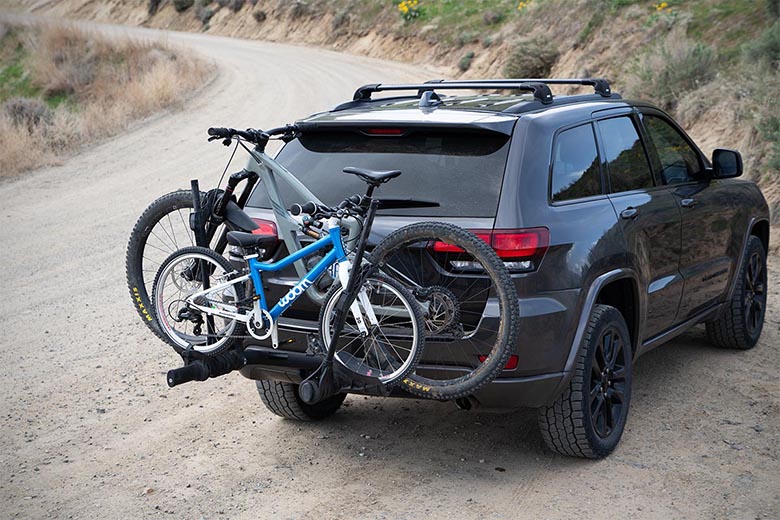 Mercedes-Benz trailer hitch bike carrier - Transport your bikes