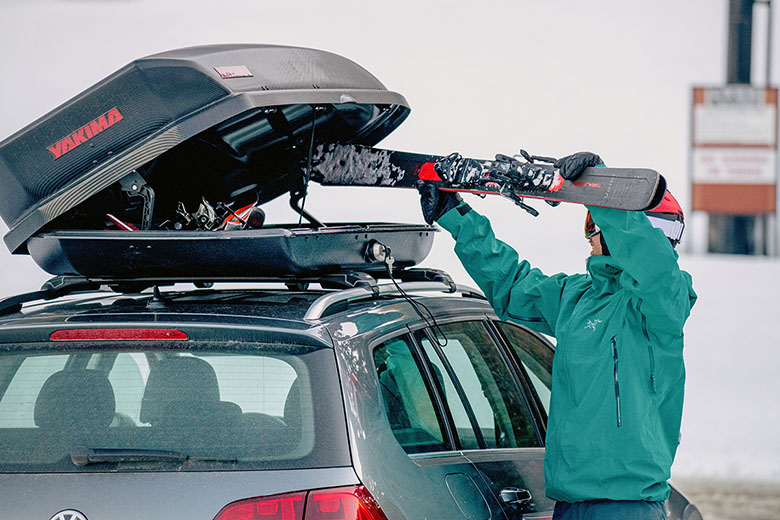 Built a locking pole holder for my roof rack : r/Fishing