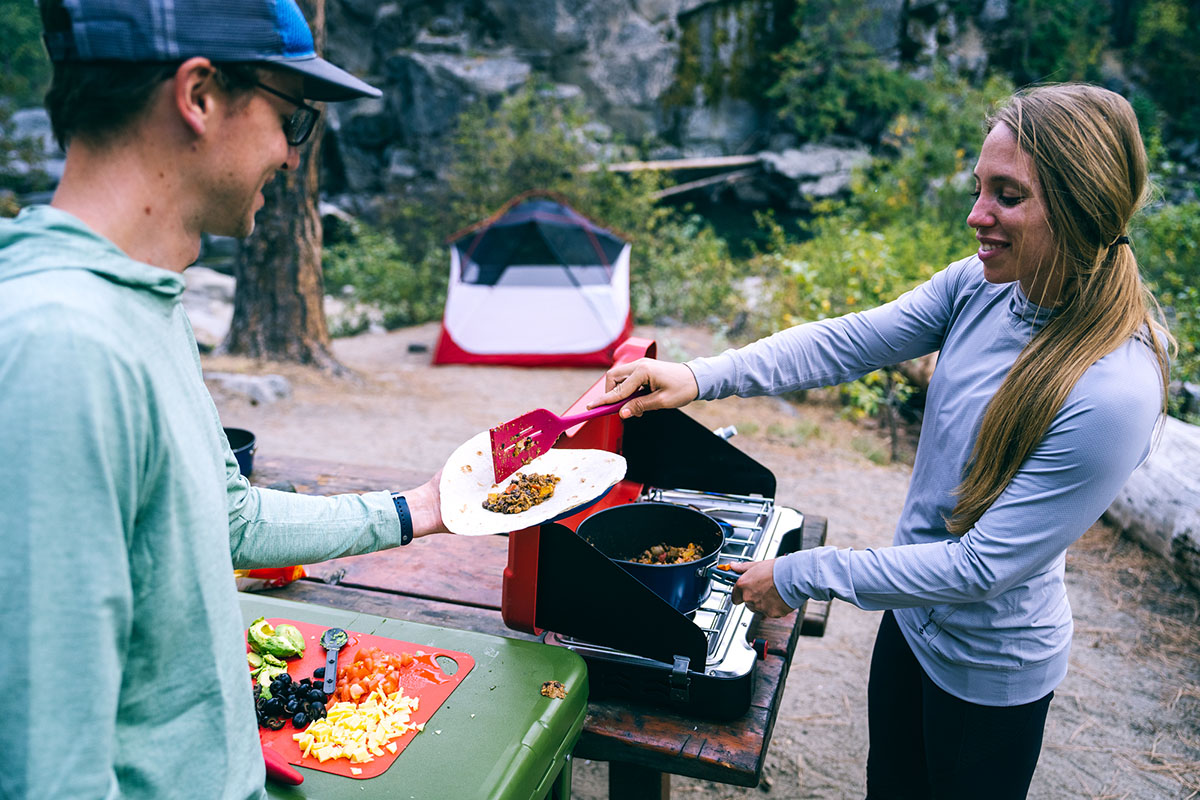 Camping stove (serving food)