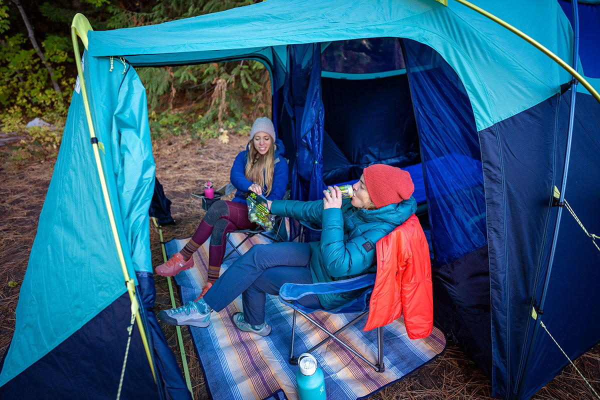 Camping tent (The North Face Wawona 6 vestibule)