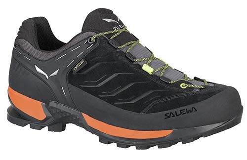 best hiking shoes for scrambling
