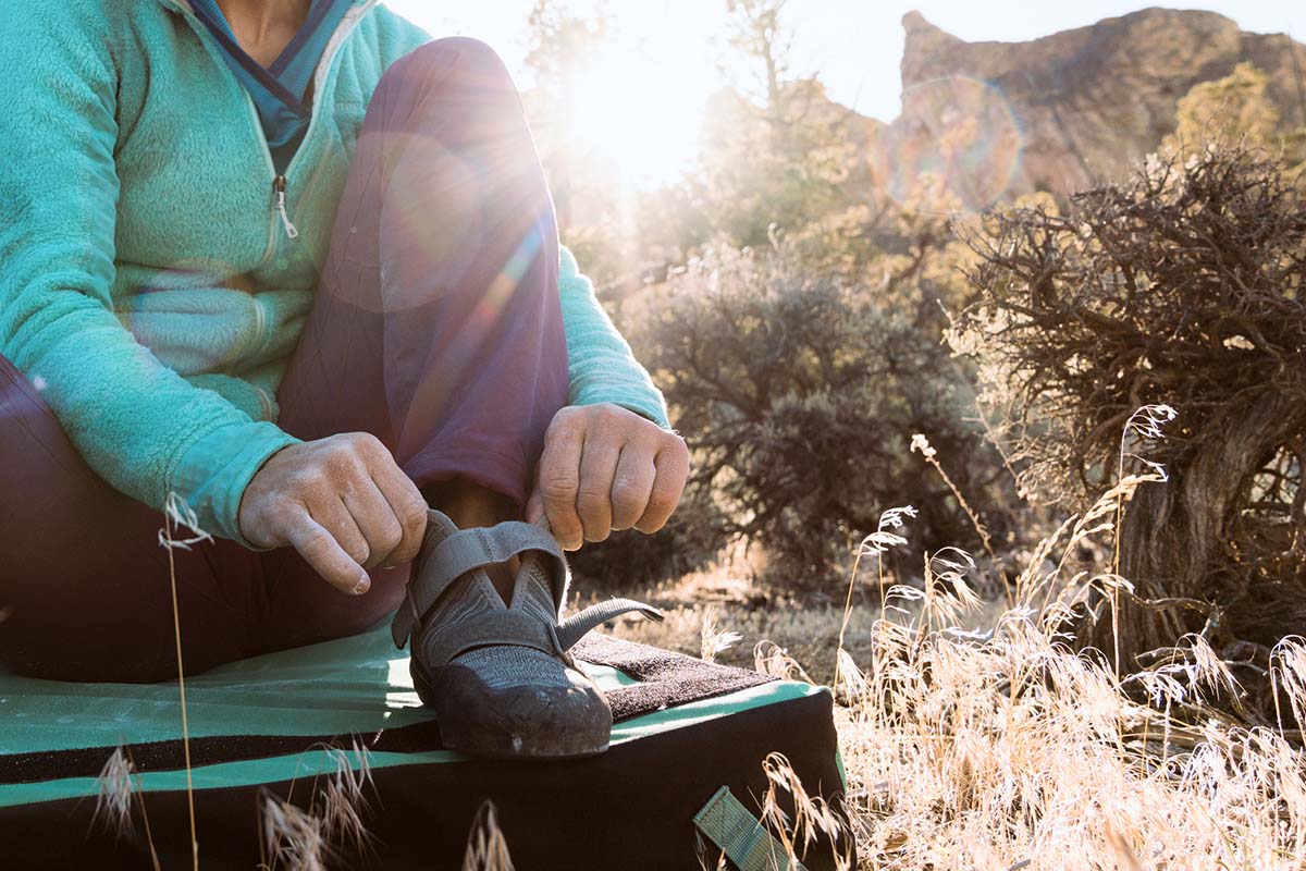 Beginner climbing shoes (Velcro)