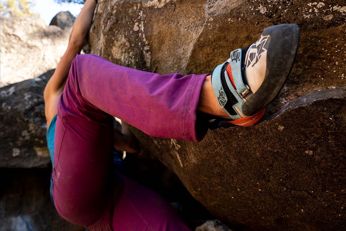 Rock climbing shoes (La Sportiva Otaki heel hook)