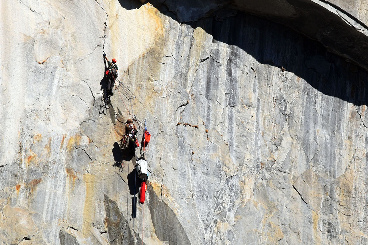Aid climbing on El Cap (Tom Evans)