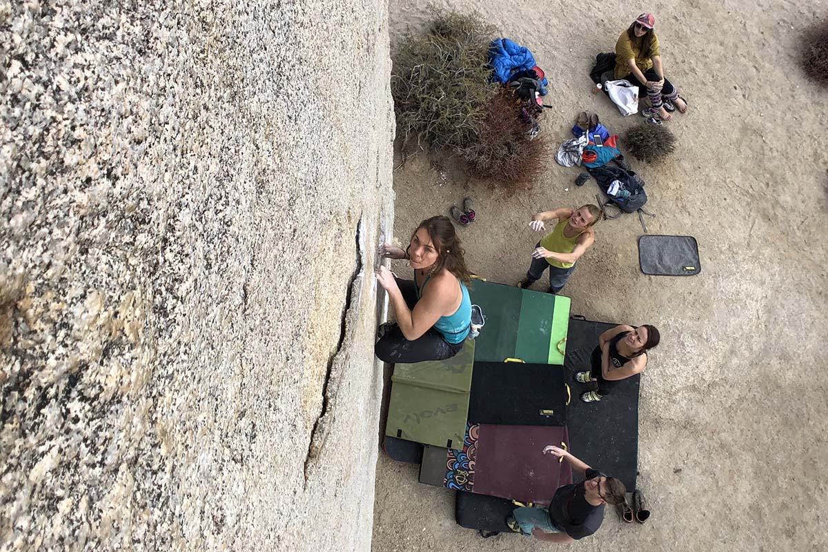 Bouldering on Jedi Mind Tricks in the Buttermilks (crash pads below)