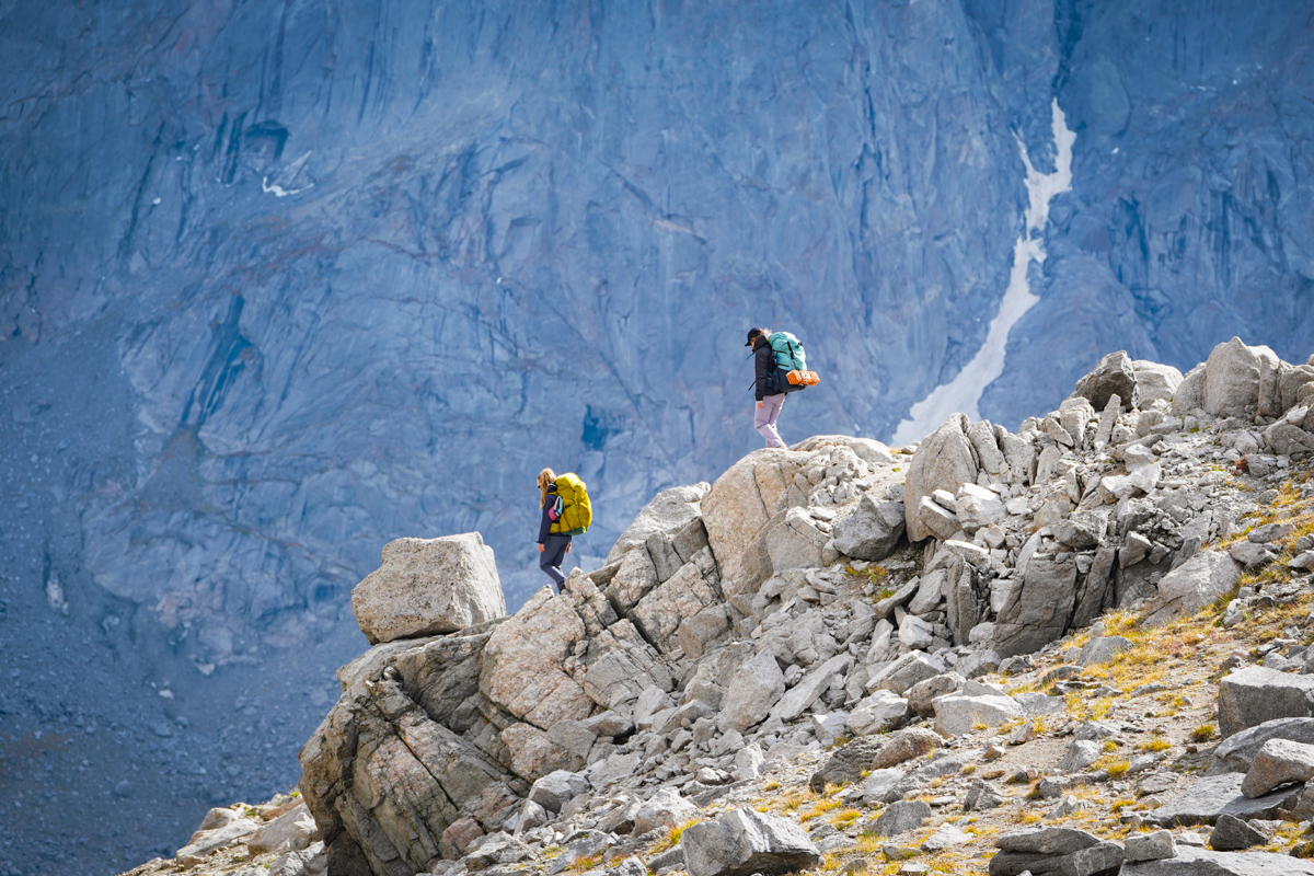 Backpacking Backpacks (hiking in the Winds with the REI Trailmade and Flash)