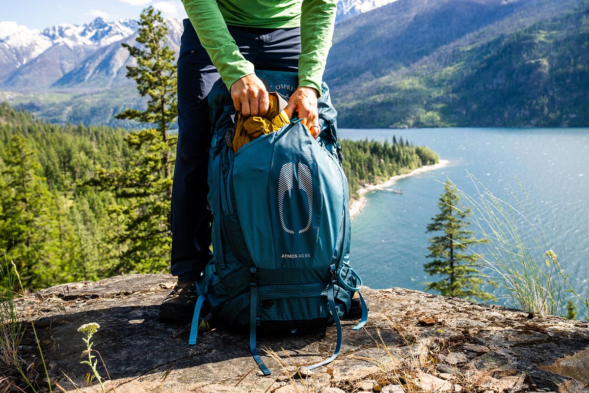 Backpacking backpack (Osprey Atmos AG 65 front)