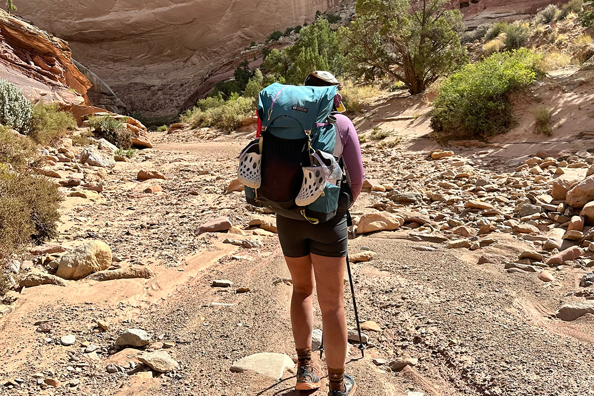Gossamer Gear Mariposa in desert