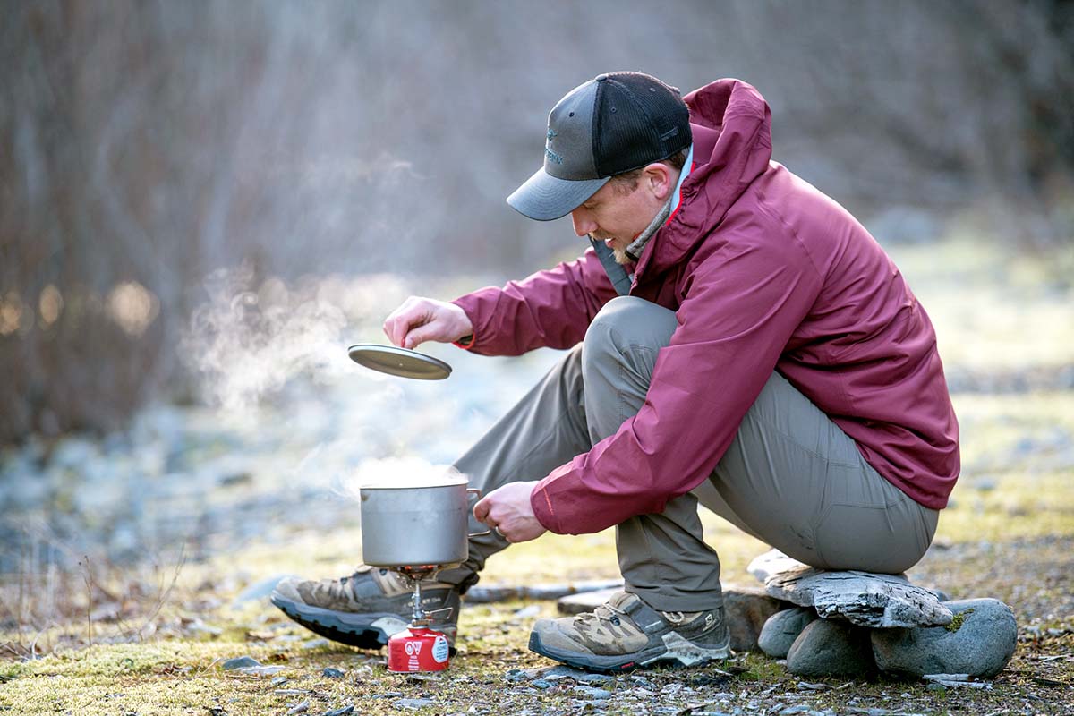Boiling water with Soto WindMaster canister backpacking stove
