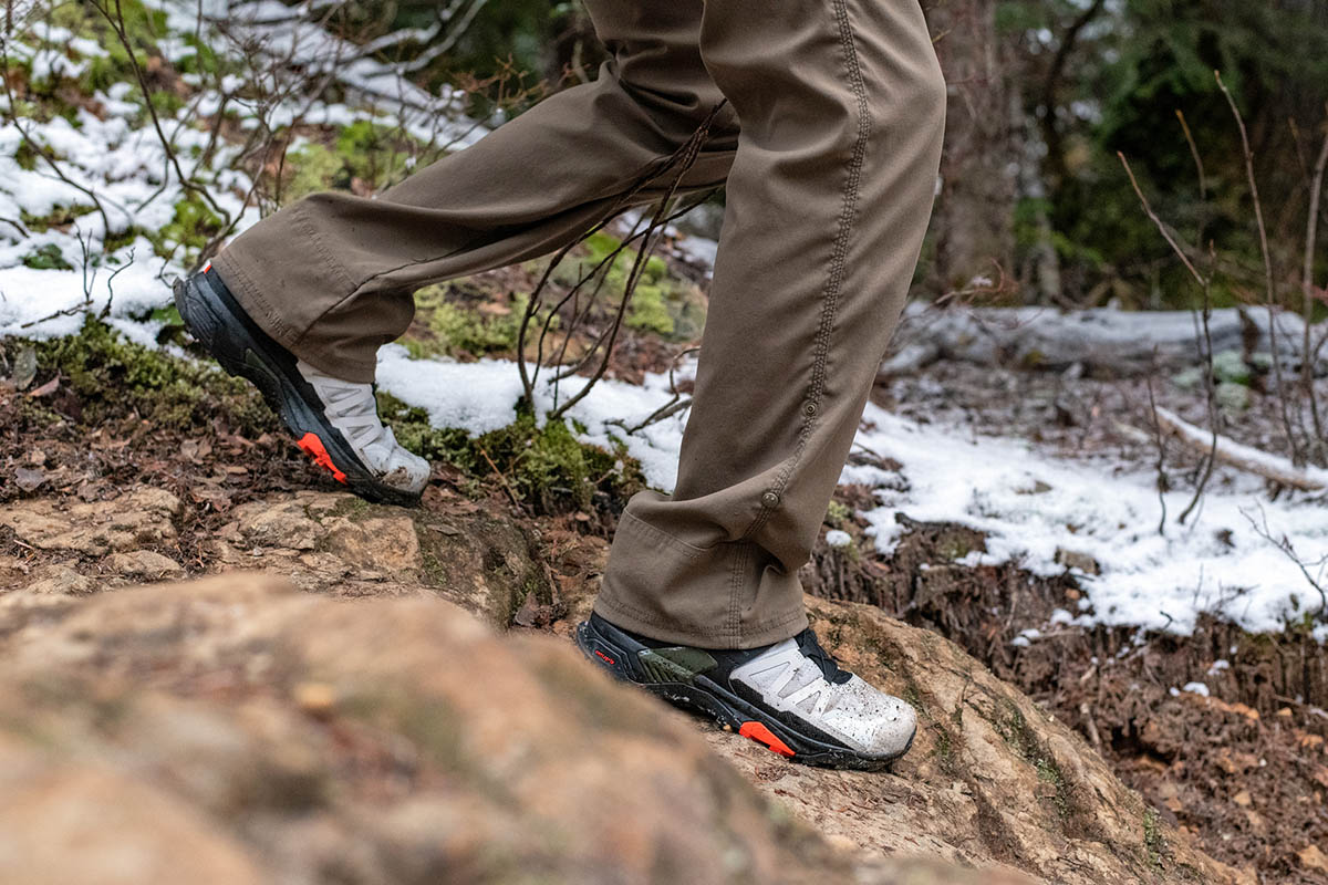 Hiking shoes (Salomon X Ultra 4 GTX on steep and wet rocks)