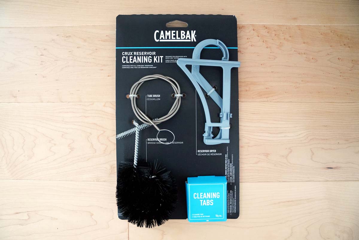 Hydration bladder cleaning kit (Camelbak)