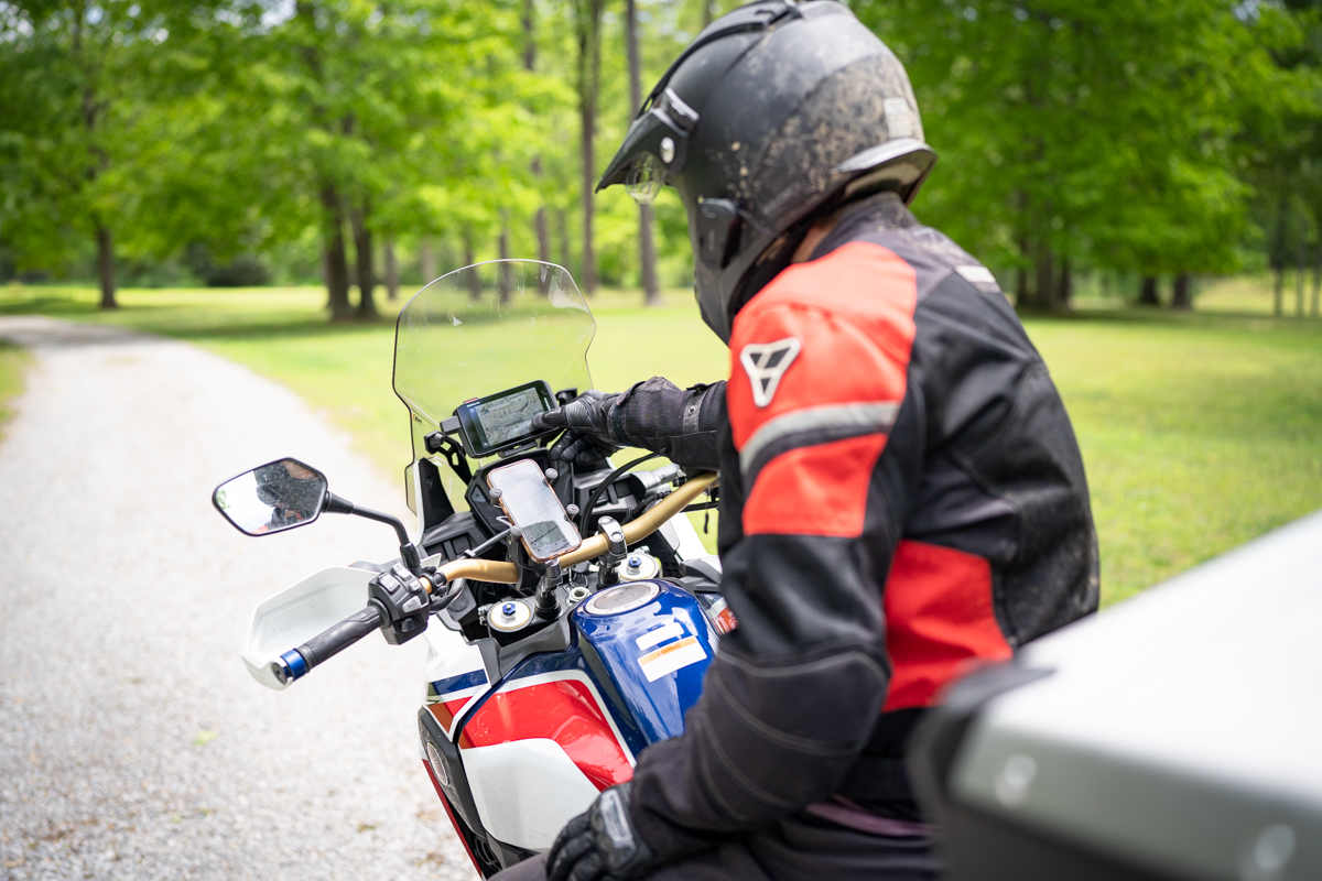 Using the Garmin Montana 700i to navigate on a motorcycle trip