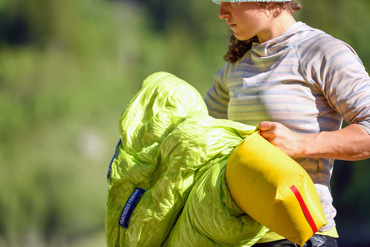 Sleeping bag (unpacking the Feathered Friends Tanager 20 CFL)