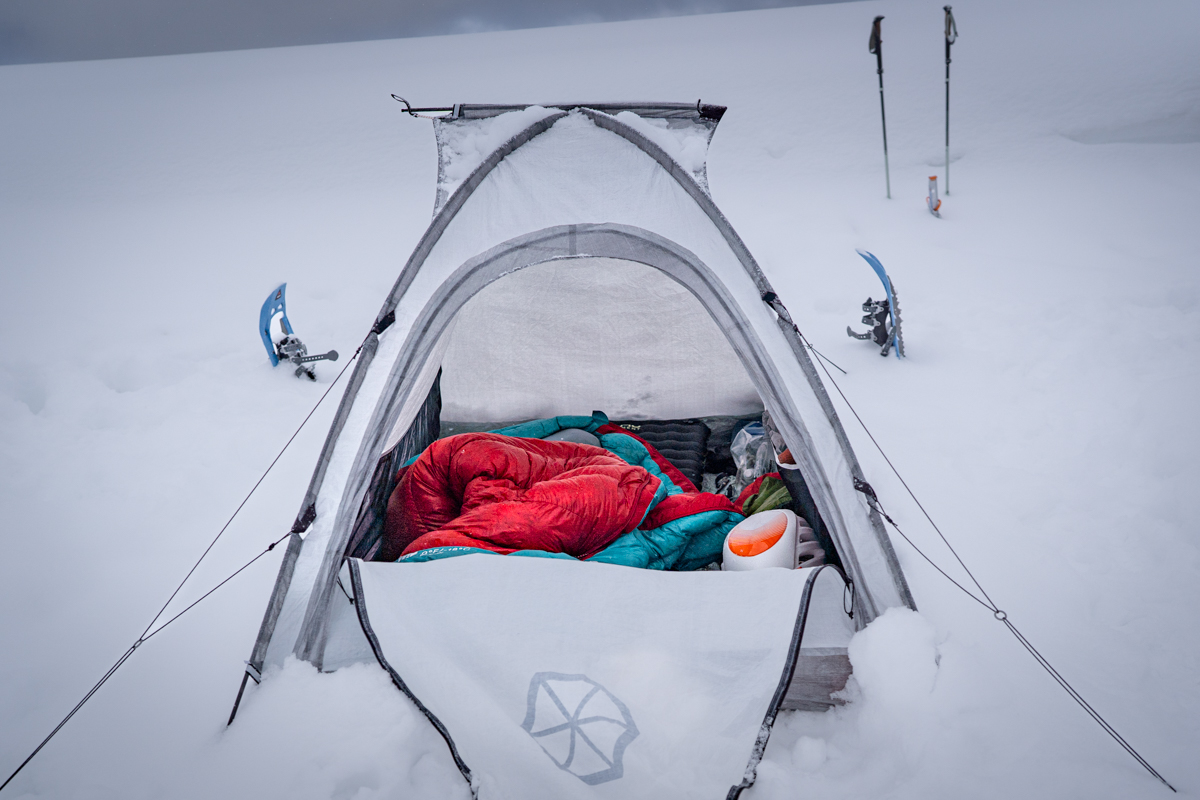 Testing the MH Phantom backpacking sleeping bag on a winter climbing trip