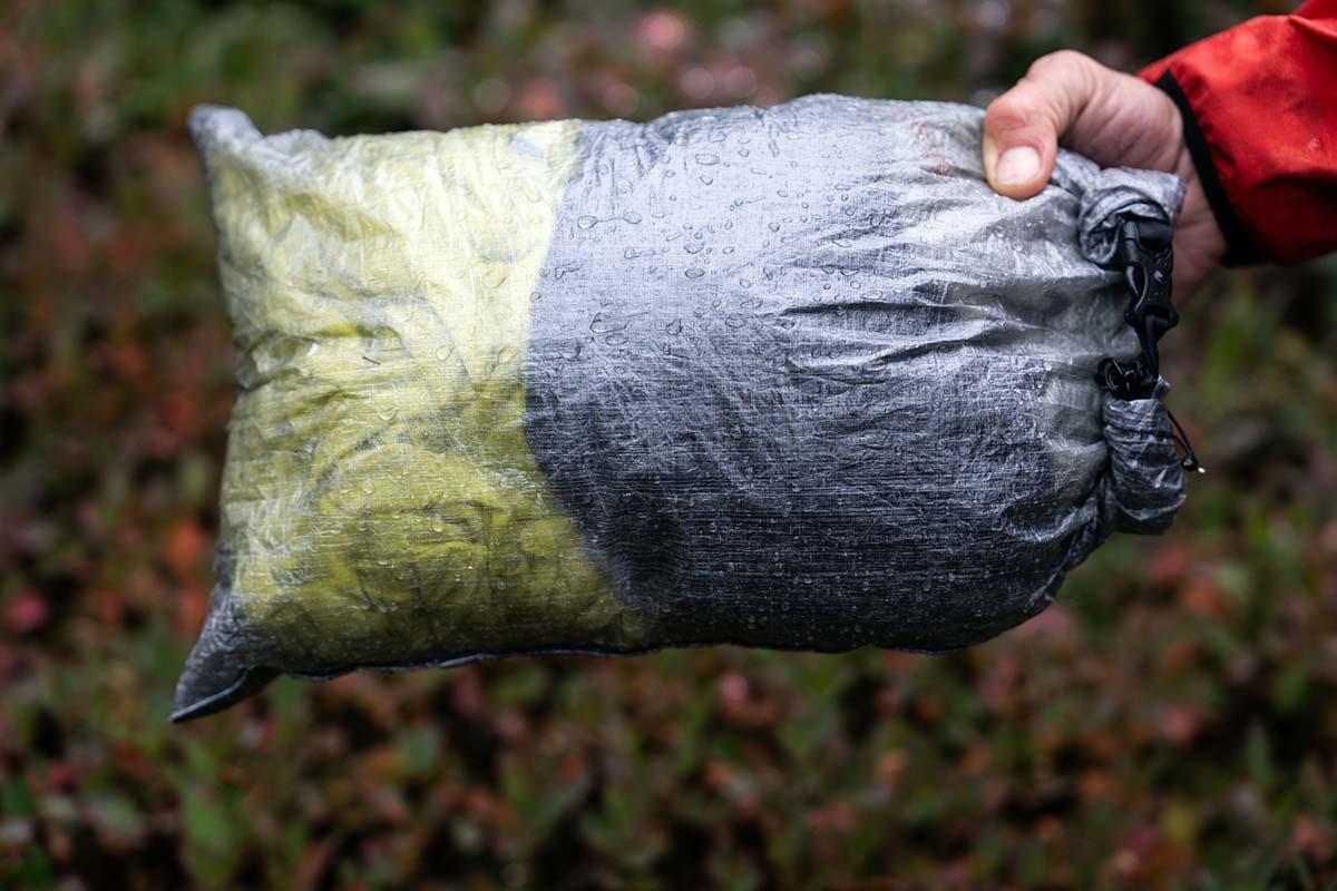 Zpacks roll-top stuff sack (waterproofing)