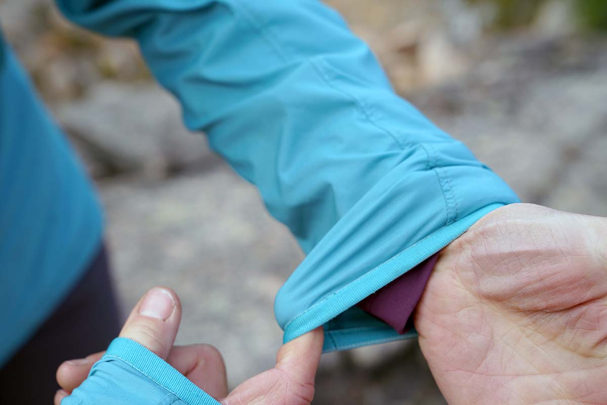 Windbreaker jacket (Black Diamond Alpine Start Hoody cuff)