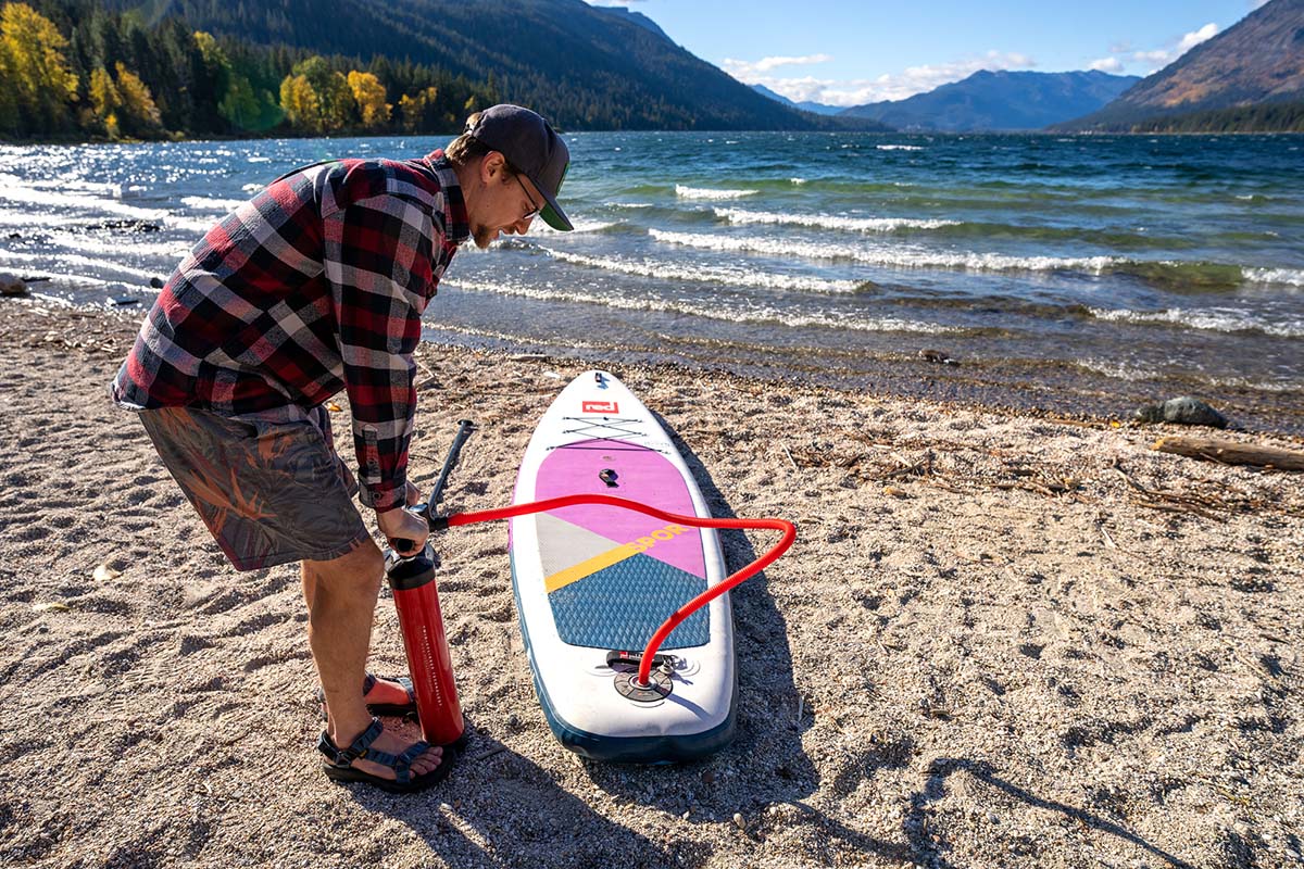 Pumping up Red Paddle Co Sport (Lake Wenatchee)