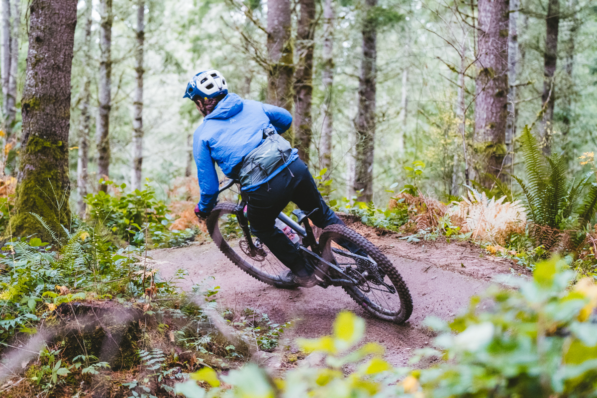 Mountain bike packs (riding in Patagonia Dirt Roamer Waistpack 3)