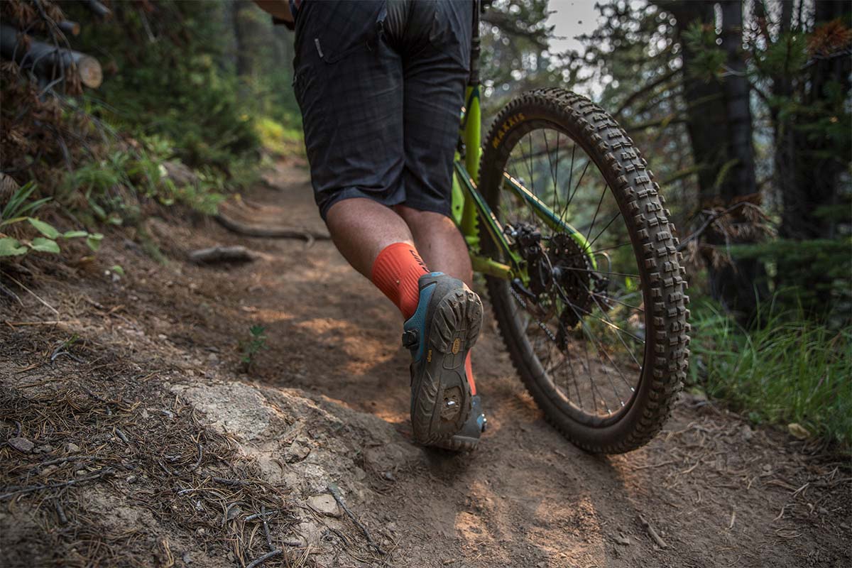 mountain biking shoes