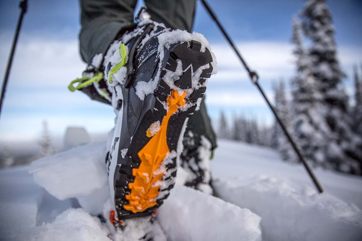 Backcountry ski boot (flex)