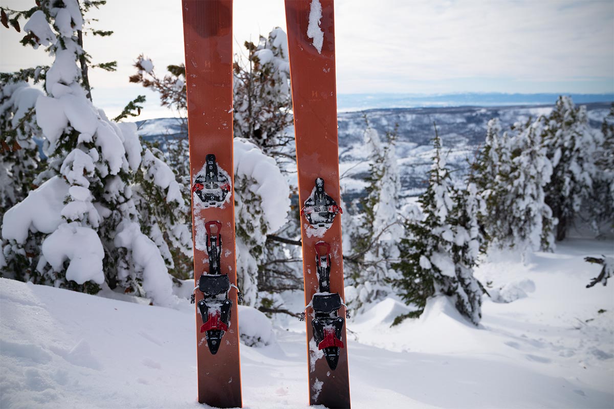 Backcountry Skis (Blizzard Hustle 10 skis in snow)