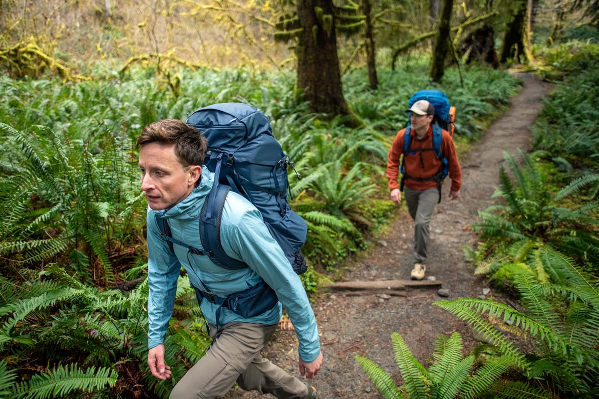 Backpacking in the Arc'teryx Atom SL Hoody (synthetic jacket and midlayer)