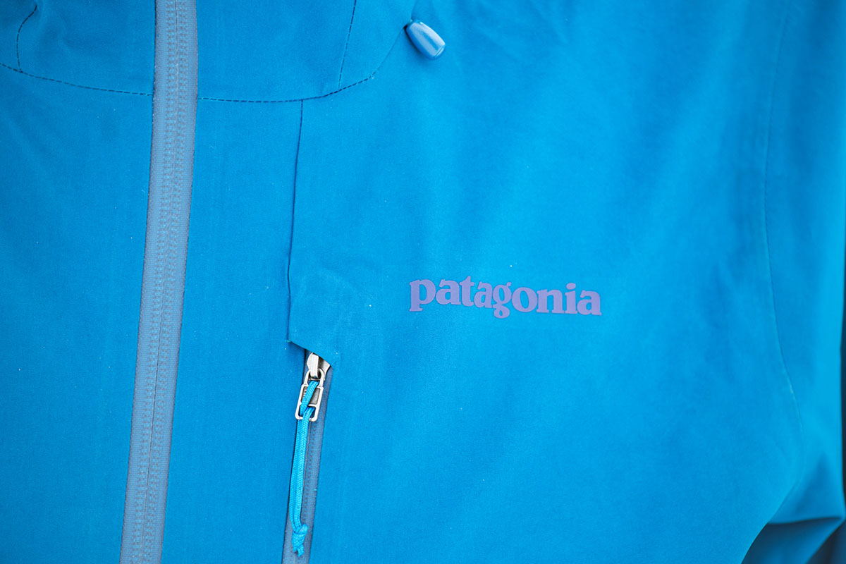Patagonia Powder Bowl ski jacket (logo)