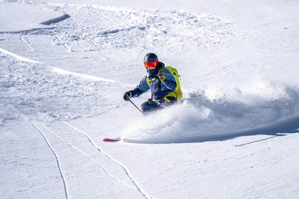 Powder skis (powder turn in Elan Ripstick skis)