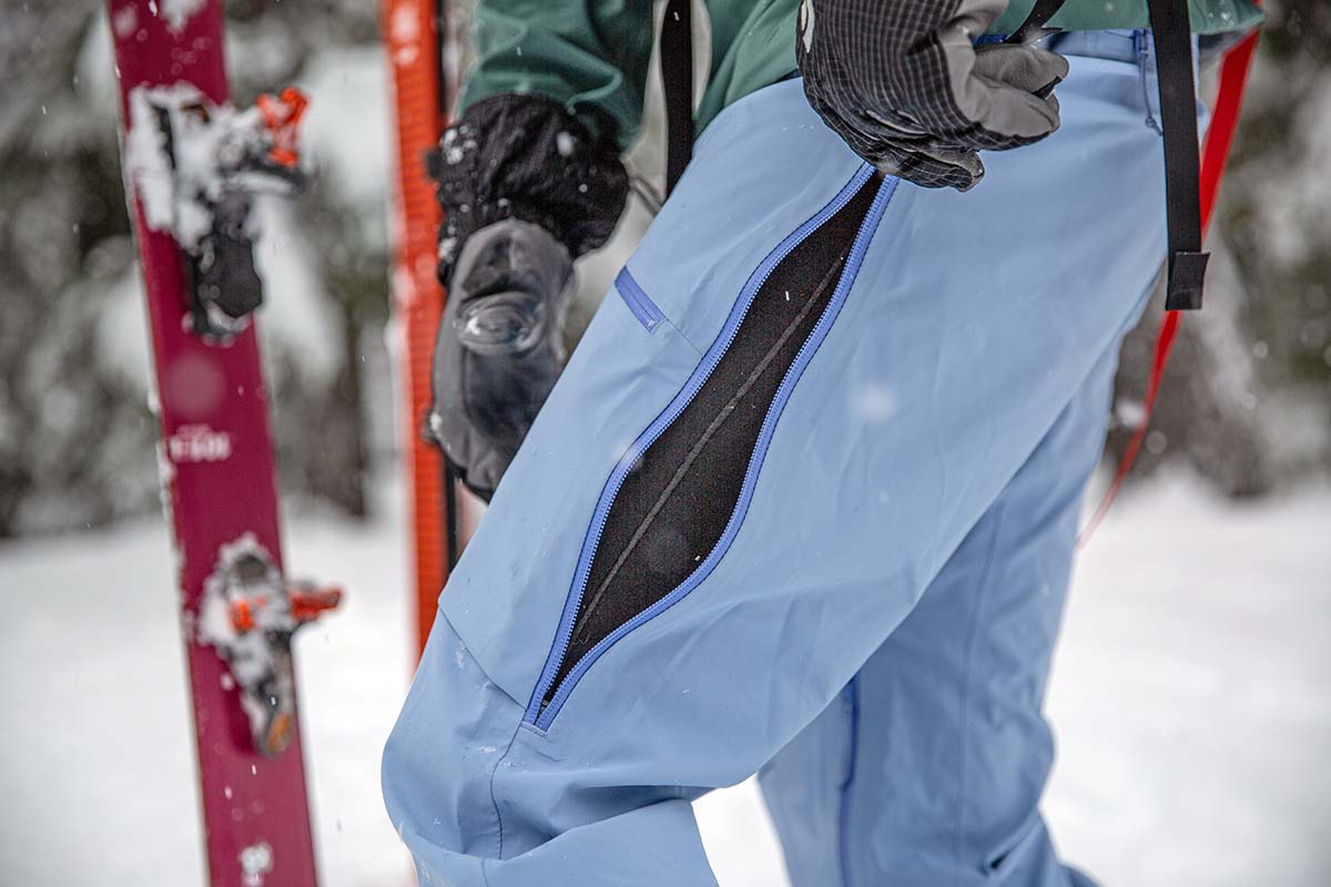 Flylow Foxy ski bibs (outer thigh vent)