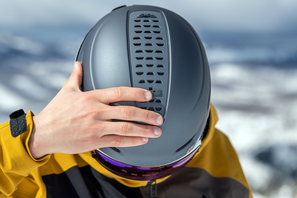 Ski helmet (adjusting vents on Scott Symbol)