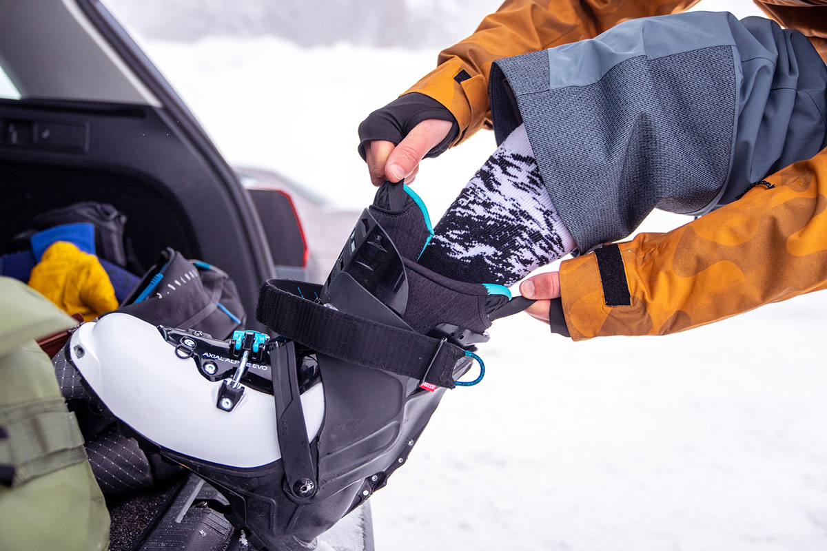 Ski socks (shin padding in ski boot)