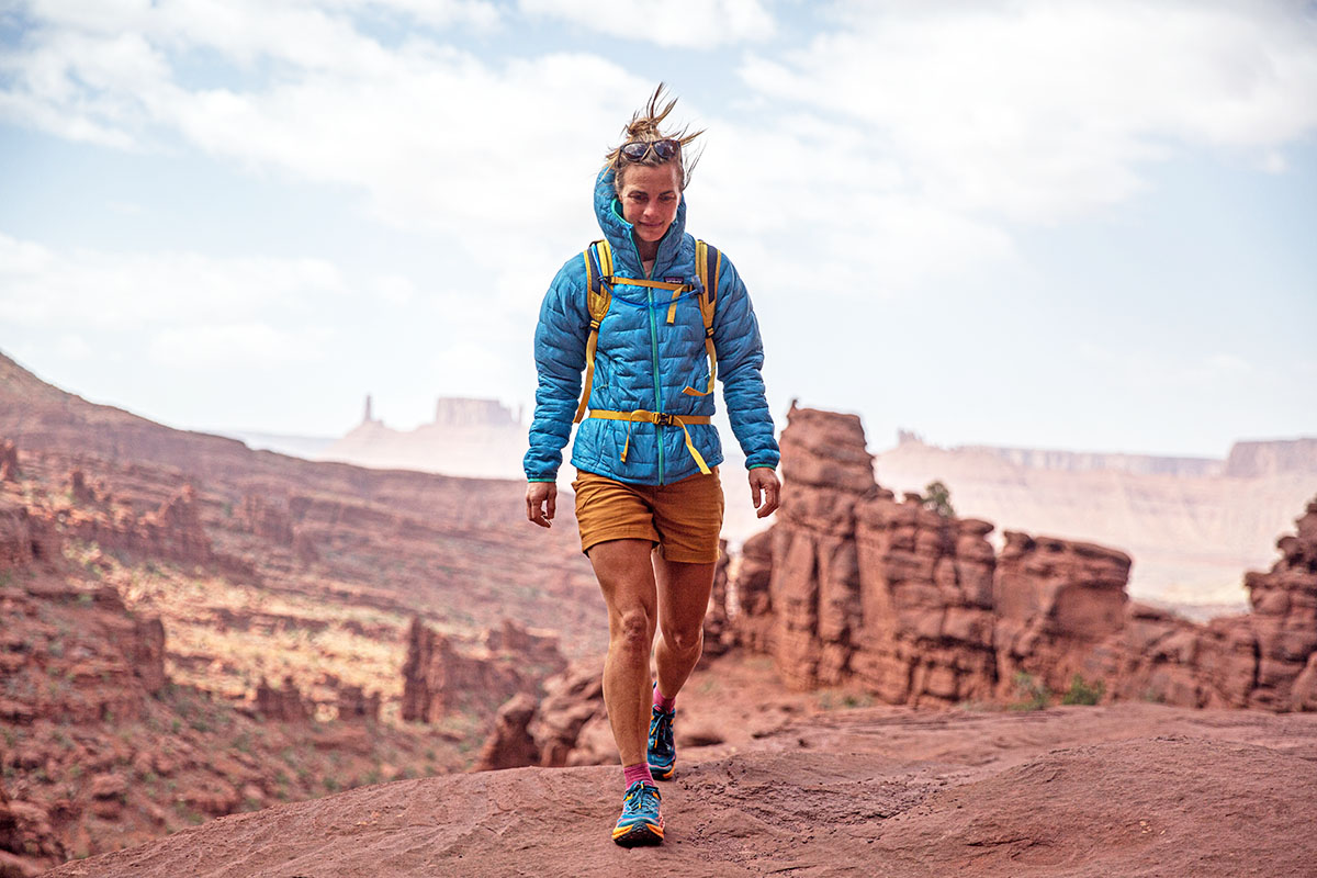 Patagonia Micro Puff Hoody (hiking in Fisher Towers)_0