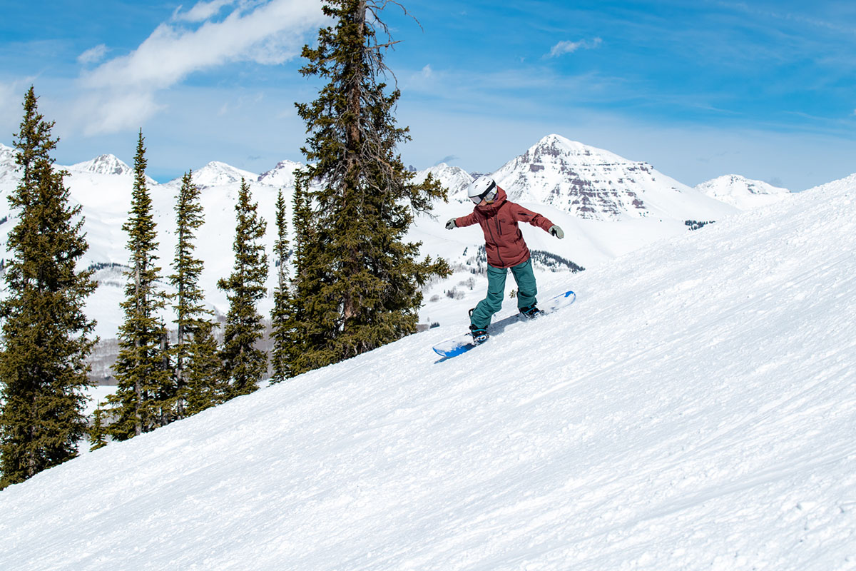 All-mountain snowboard (mountain backdrop in Crested Butte)