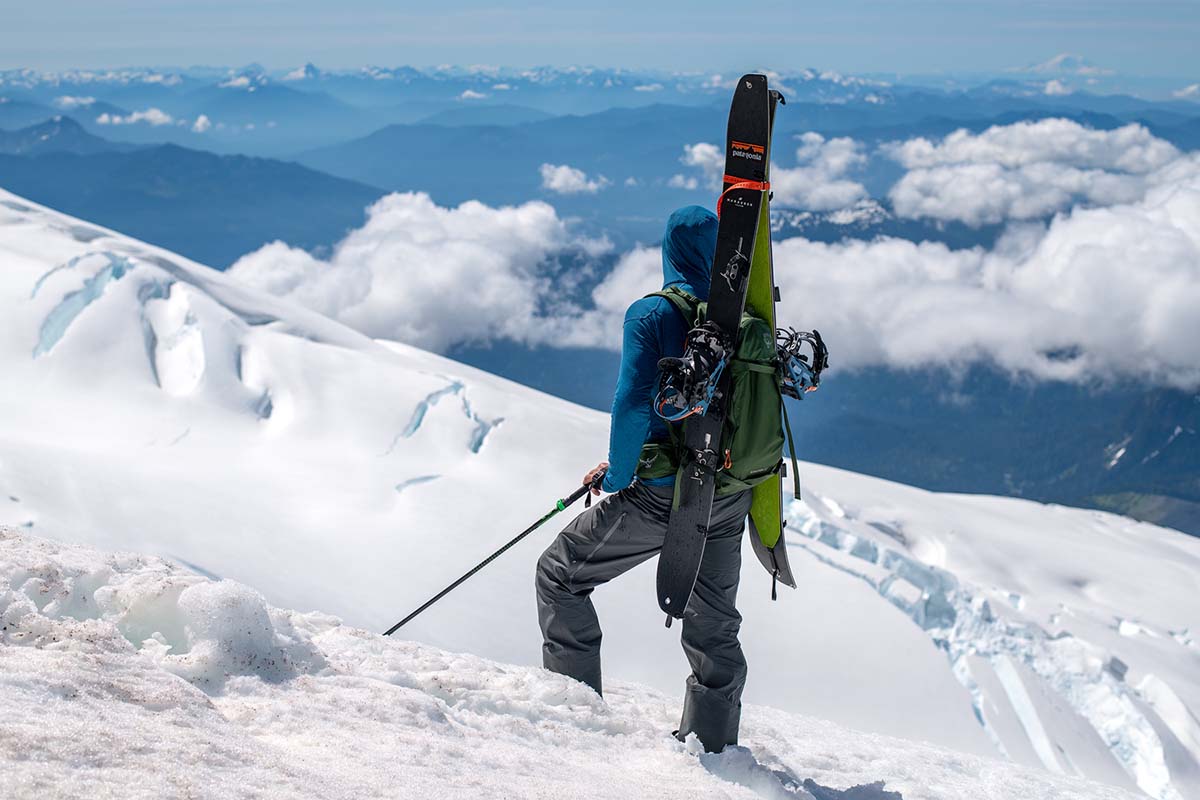 Carrying splitboard on ski backpack (Osprey Soelden)