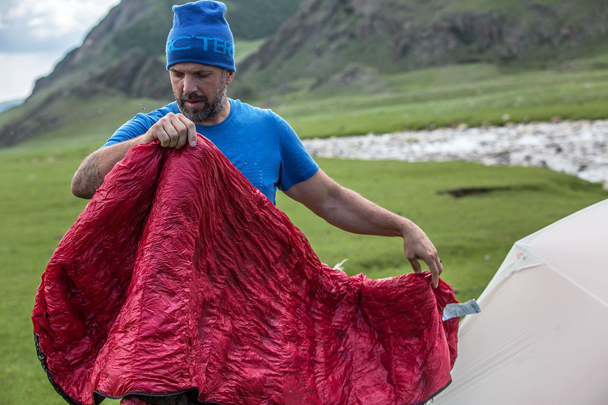 Sleeping Bags vs. Quilts | Switchback Travel