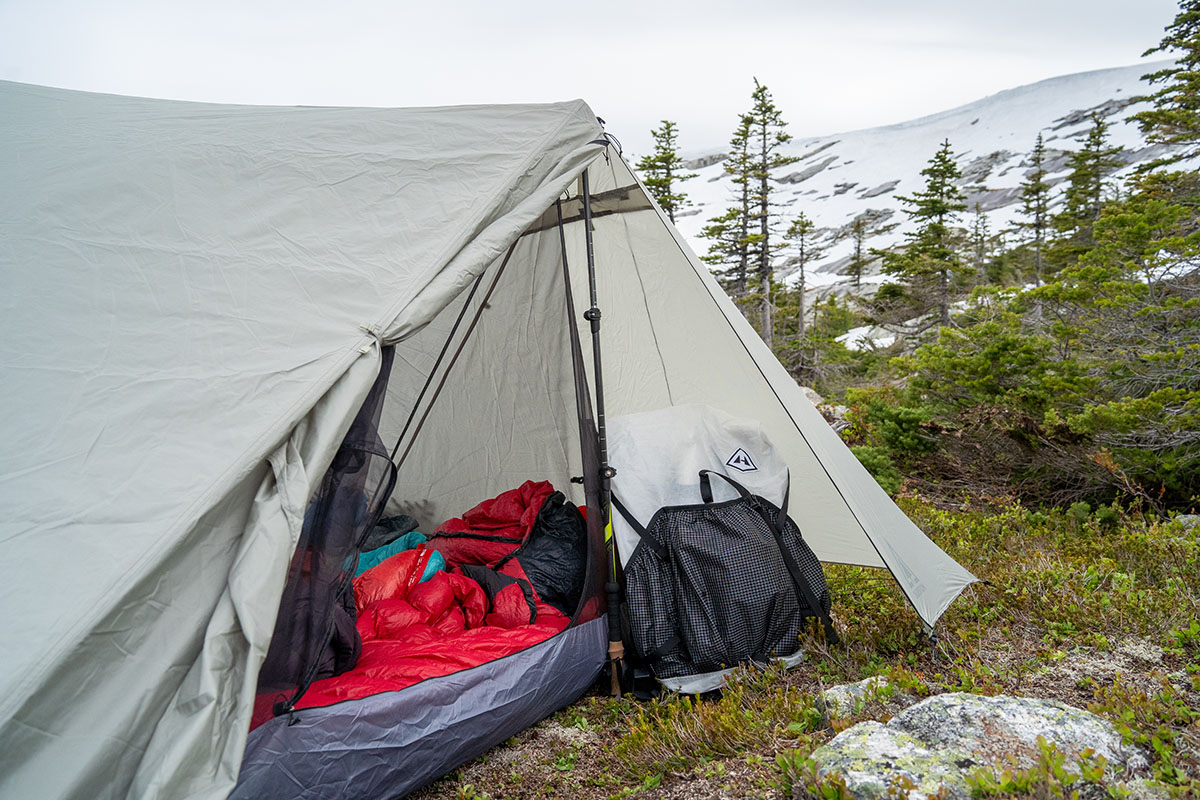 Ultralight tent (Durston X-Mid 2 vestibule space)
