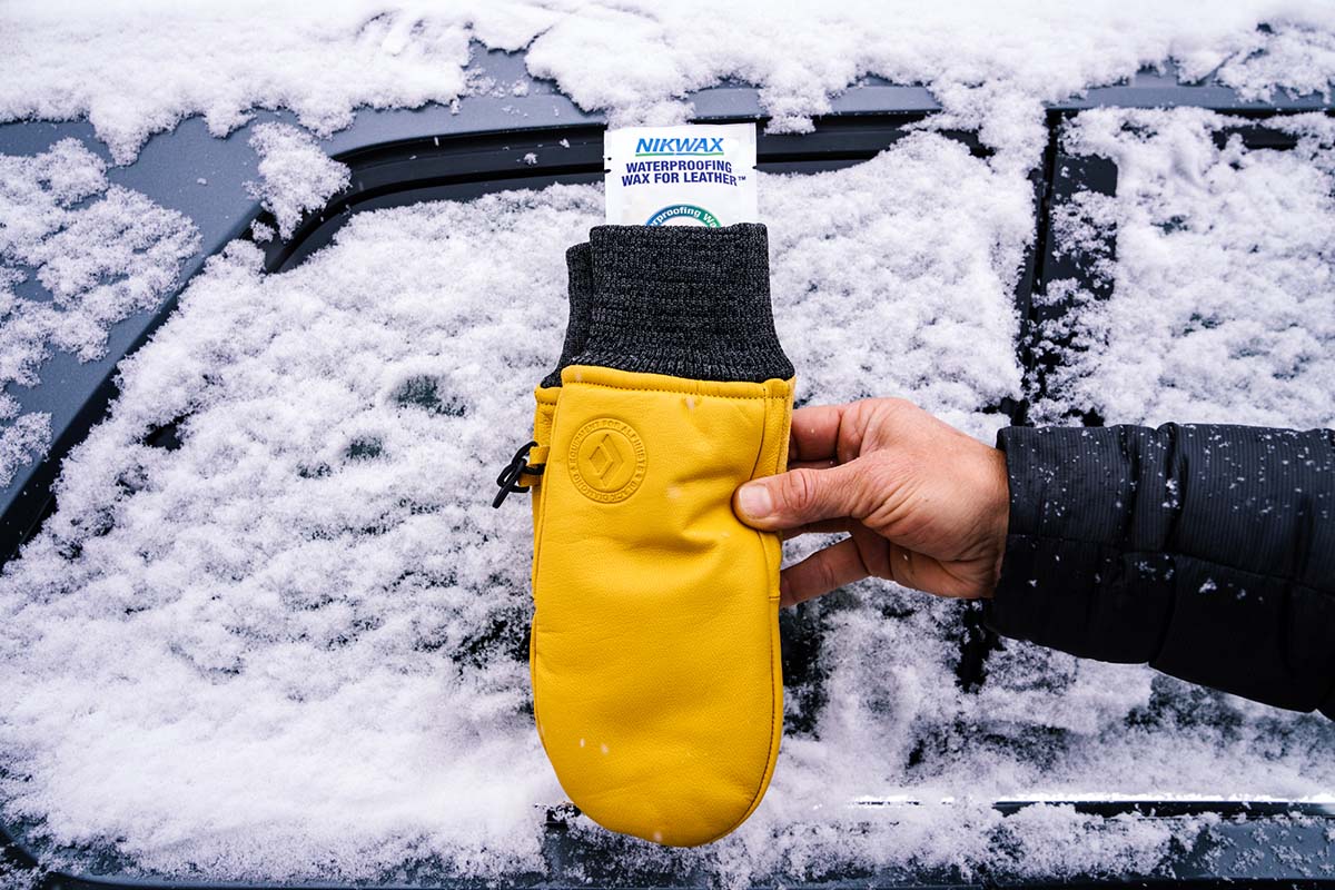 Black Diamond Dirt Bag Mitten (small Nikwax waterproofing wax packet)
