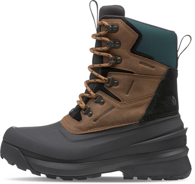 The North Face Chilkat V 400 winter boot