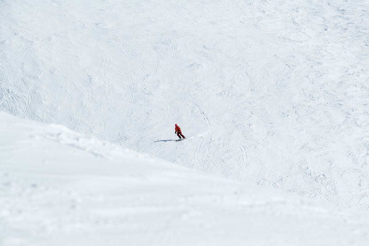 Women's all-mountian skis (skiing groomer)